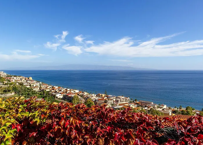 Capo D'argento SantʼAlessio Siculo